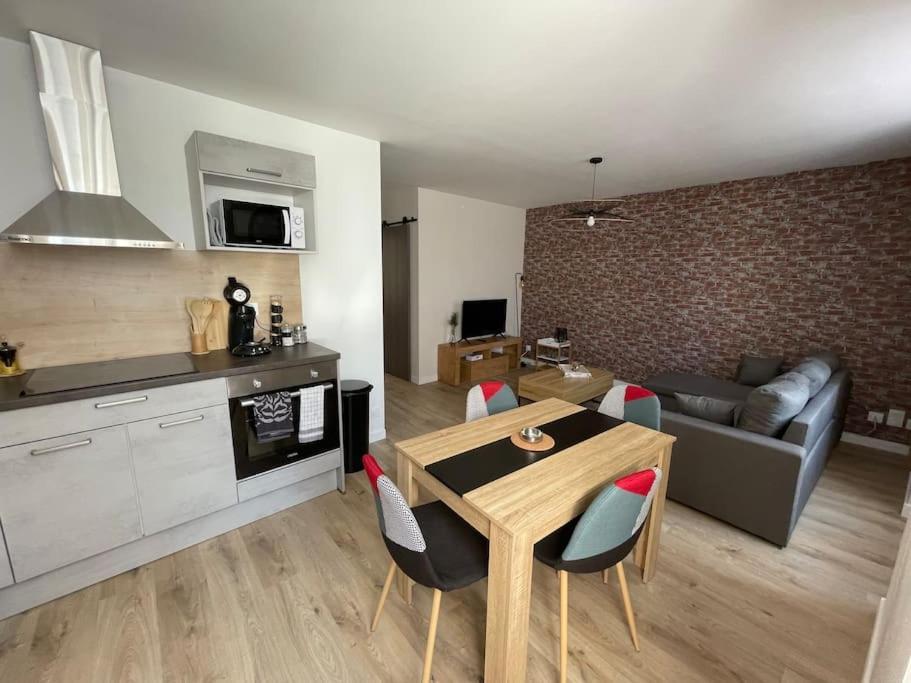 Apartamento T2Entierement Renove Style Industriel Rodez Exterior foto